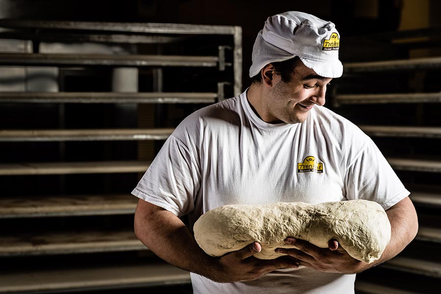 Bäcker mit Laib und Seele